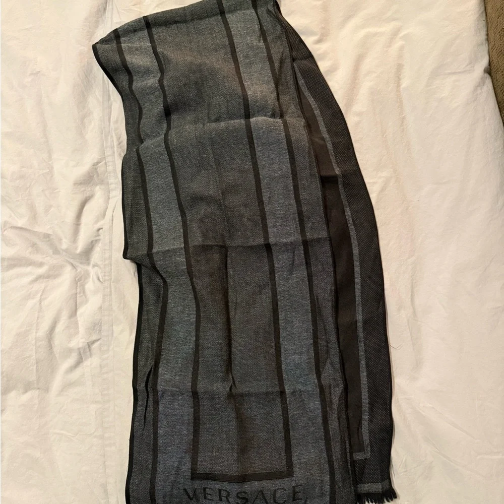 Versace Men's Scarf in Black and Gray - Picture 3 of 3
